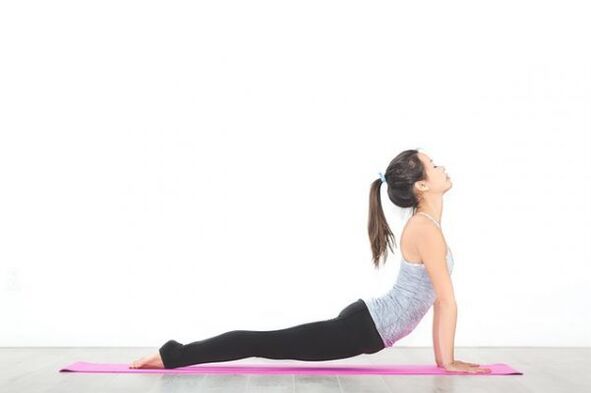 yoga manteng pikeun leungitna beurat